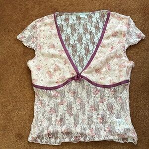 Kimchi blue lace top in EUC!